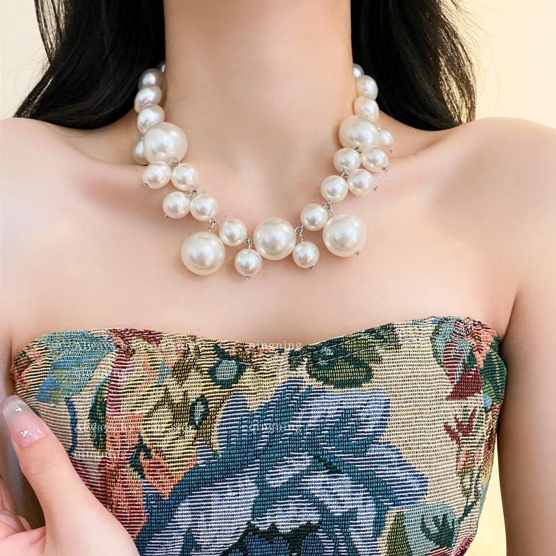 Light luxury elegant pearl water drop fringed rhinestone collarbone chain fashion temperament celebrity high sense necklace new trend