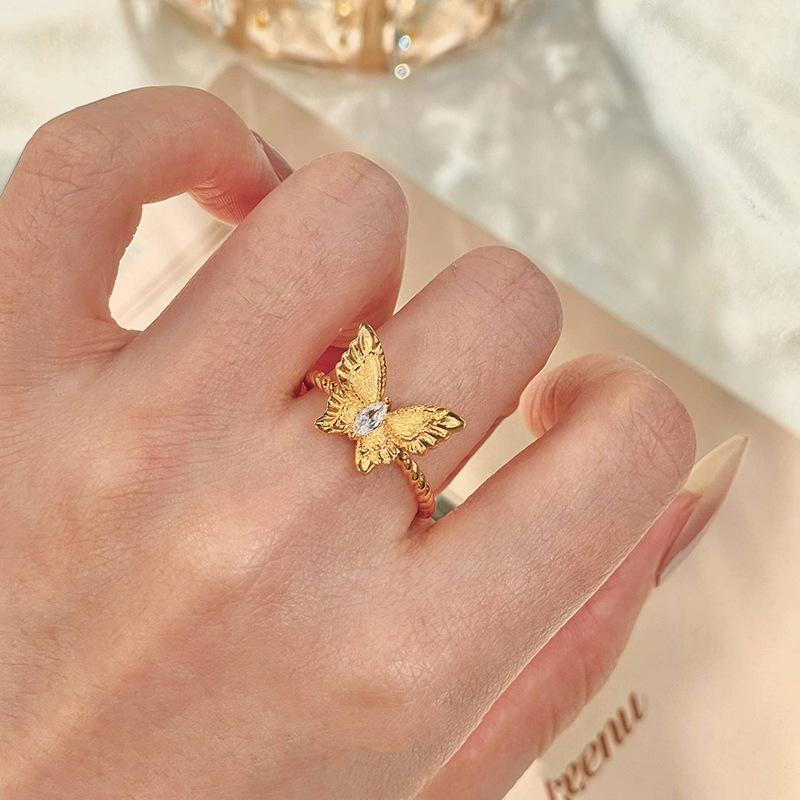 Bagues papillon exquises pour femmes Nouveauté en argent 925 Style palais vintage Bague féminine bijouterie de luxe légère pour fête mariage
