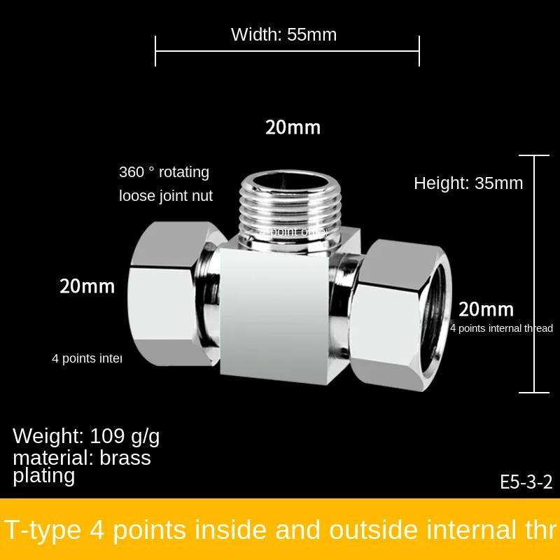Der Dreiwege-Wasserverteiler aus Kupfer lässt sich direkt mit den 1/2-Zoll-Wasserhahn-Dreiwege-Verteiler-Wasserrohranschlüssen verbinden.