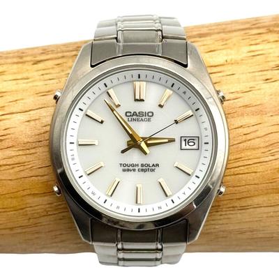LINEAGE WAVE CEPTOR Solar Watch with Date Display /Defective LIW-130 Radio-Controlled [bt15]