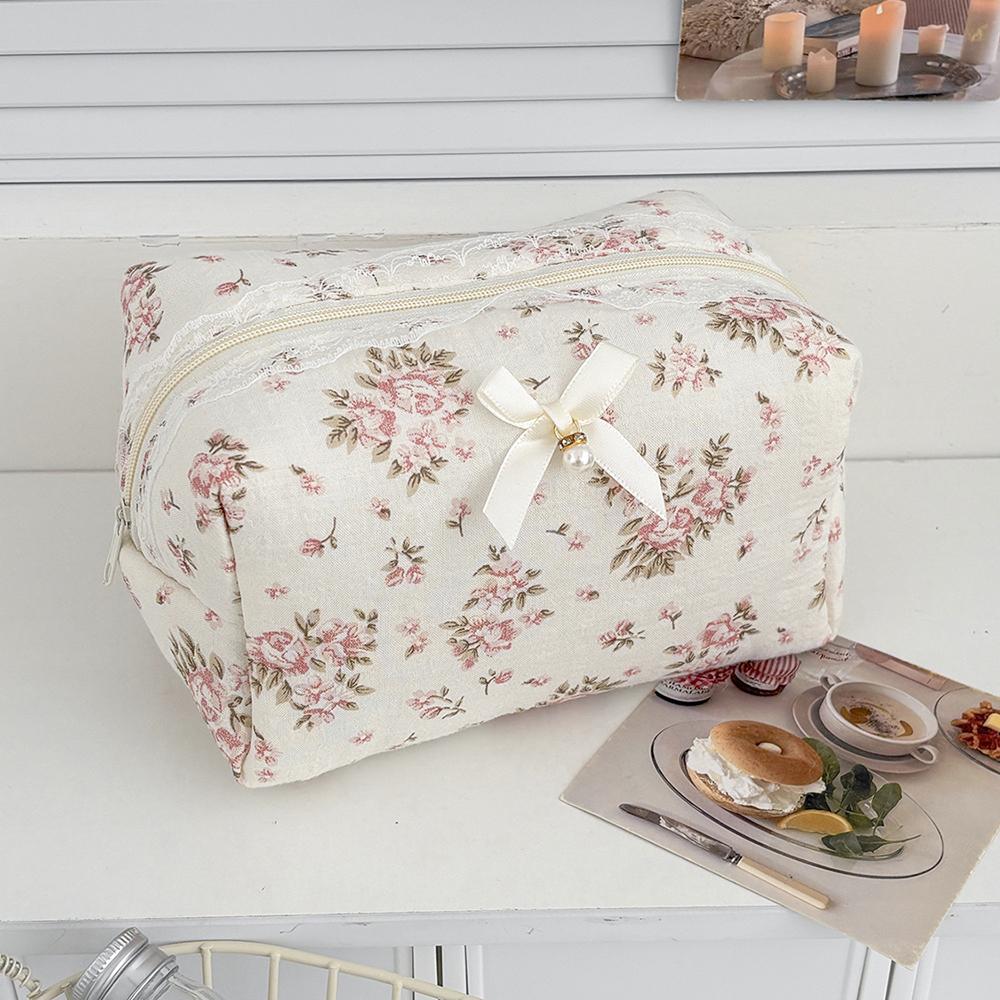 

Flower Makeup Pouches Lace Lipstick Case Organizing Mini Pouch Woman Wallet Small Children Cosmetics Bag Cosmetic Bag for Women рожевий