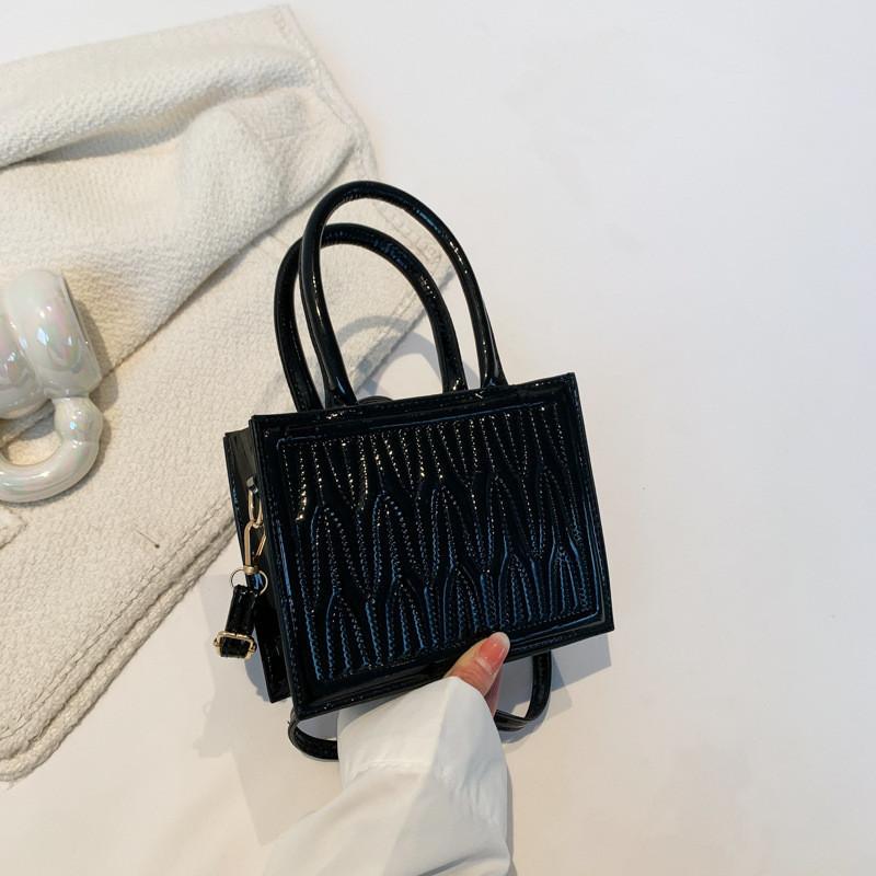 2023 Summer New Small Shoulder Bag Fashionable Street Style Simple Square Bag Women Bag чёрный