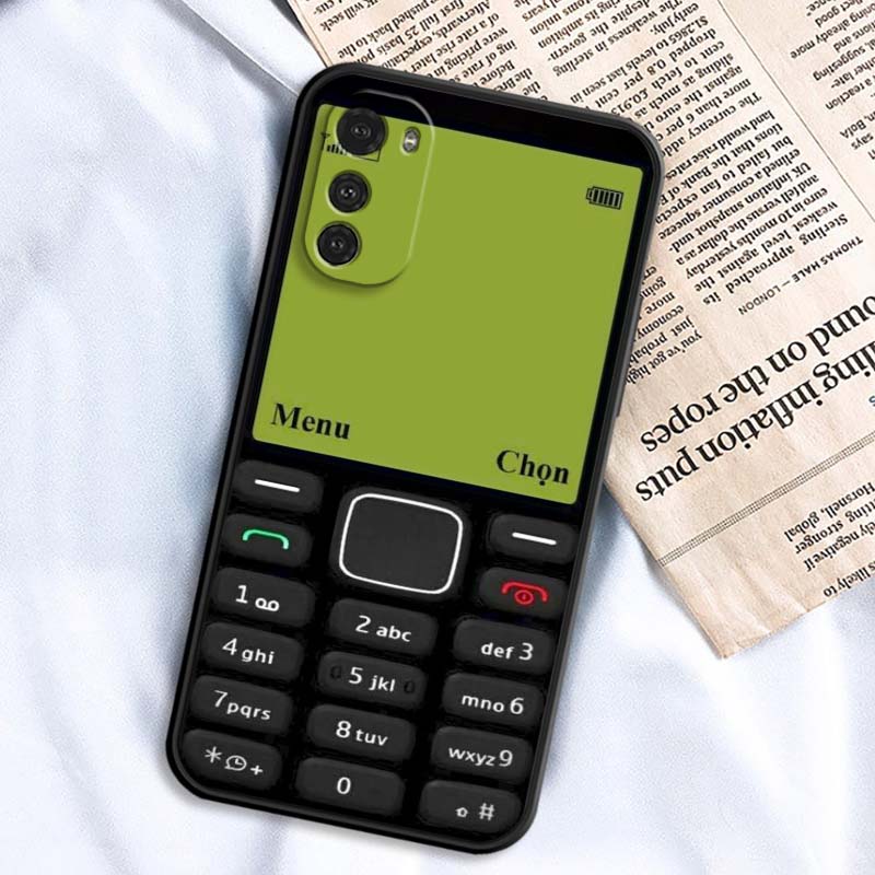 Luxury Vintage Phone Pattern For Motorola G85 Edge 50 G24 G35 G14 G04 40 G72 G34 G G54 G13 G32 5G Black Phone Case
