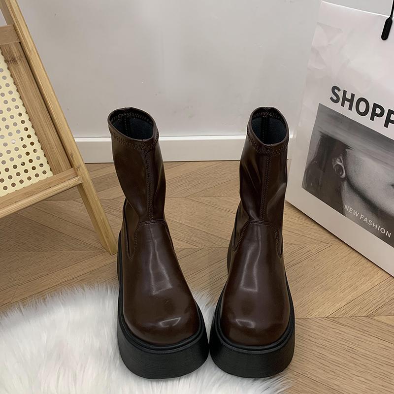 

Уличный стиль зимние женские ботильоны на платформе модные слипоны современные короткие ботинки лаконичные туфли на квадратном каблуке 35