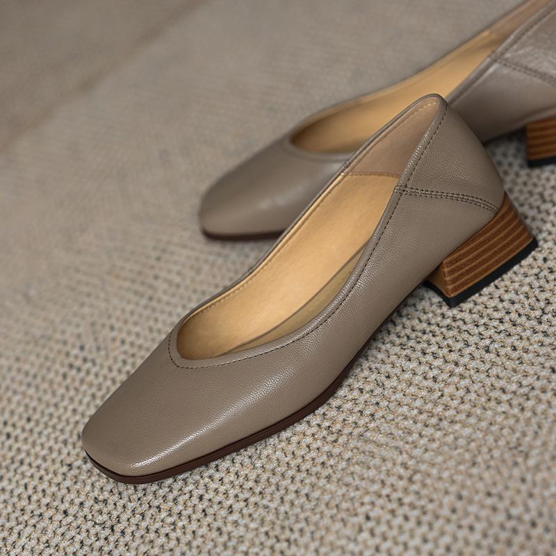 Módní boty na nízkém podpatku, dámské jarní podzimní nové retro boty s hranatou špičkou z měkké kůže, silný podpatek, lodičky, jednobarevné podpatky pro ženy