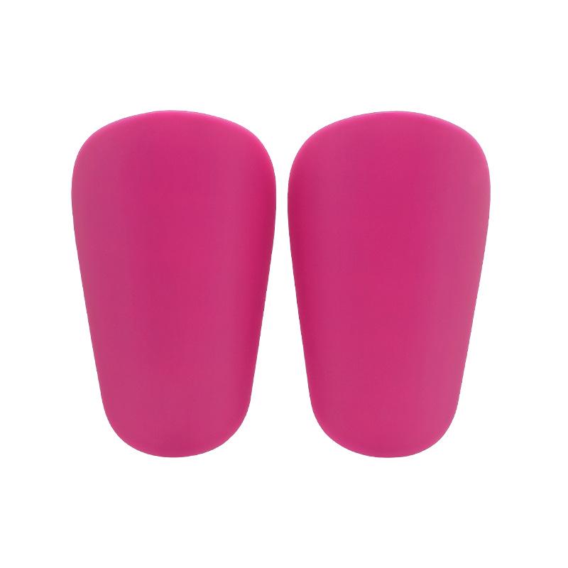 מגני שוקיים לכדורגל וגרבי ספורט גבוהים עם מגני שוקיים וכף רגל, חוצי גבולות