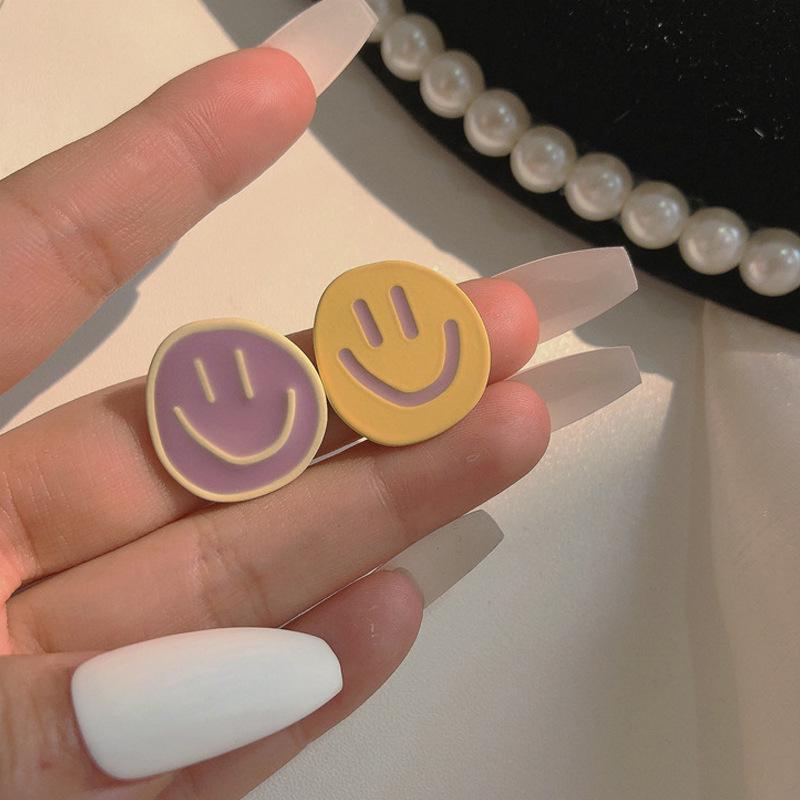 Spring/Summer Pearl Studs: High-End 925 Silver Cute Earrings for Women