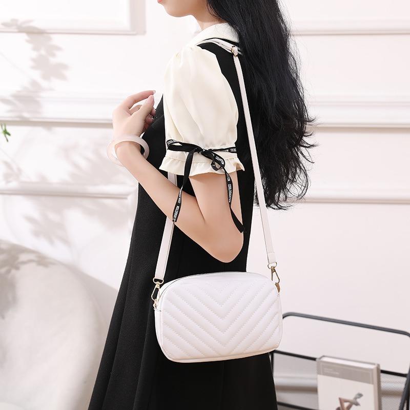 Women's bag new fashion casual bag embroidery thread solid color messenger bag wave pattern shoulder bag
