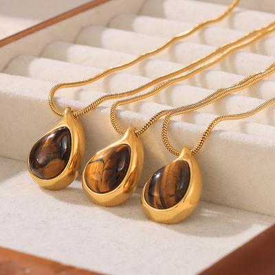 Collana con ciondolo a forma di occhio di tigre impilato, catena con lama, in acciaio al titanio placcato in oro 18 carati, di lusso, leggera, con clavicola