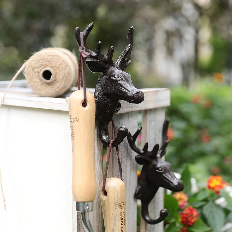 Cast Iron Deer Horn Hook Wall-mounted Originality Fitting Room Wall Iron Hook European Retro Style Home Courtyard Decoration
