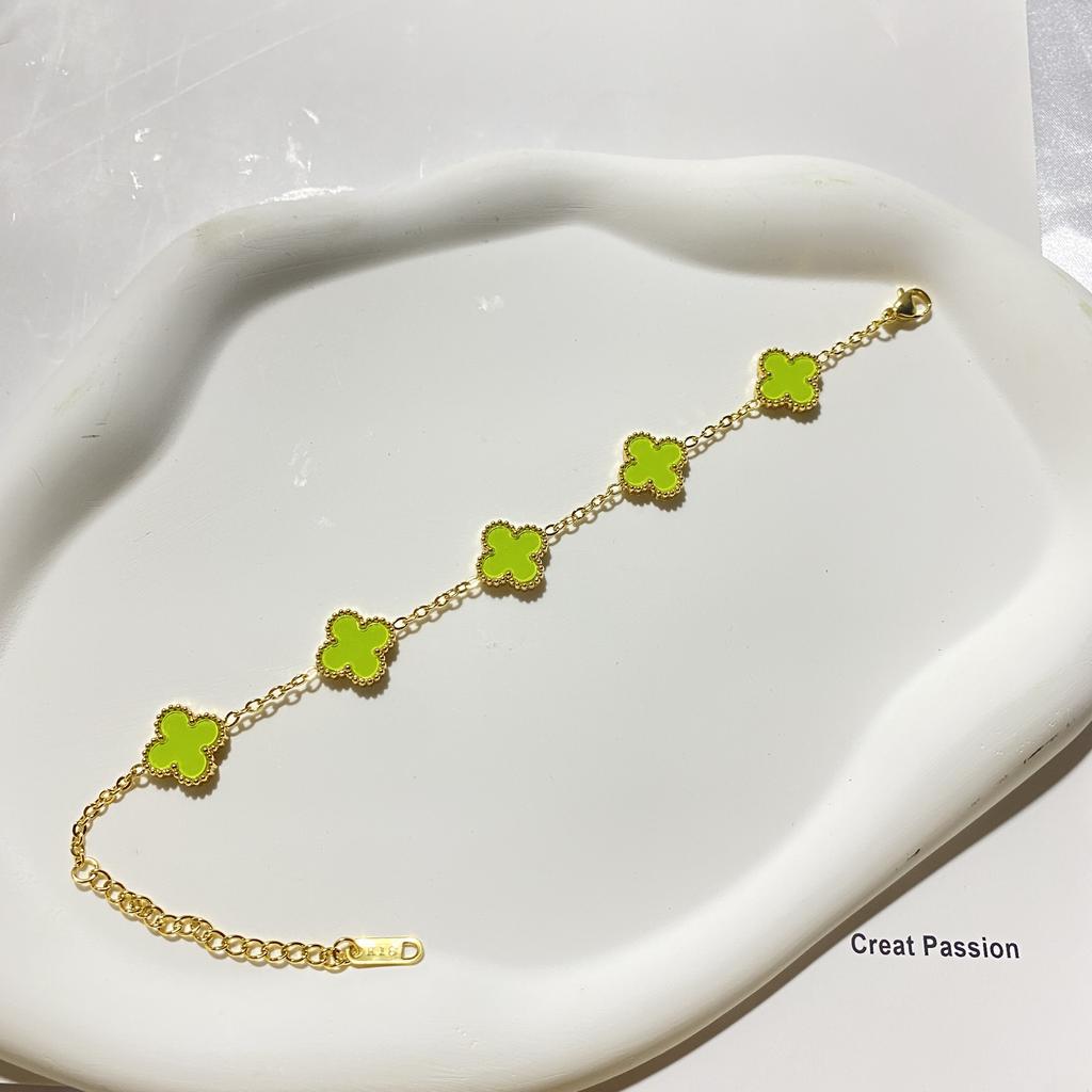 Female Titanium Steel Does Not Fade 9MM Five-flower Lucky Four-leaf Clover Bracelet Is Fashionable and Versatile