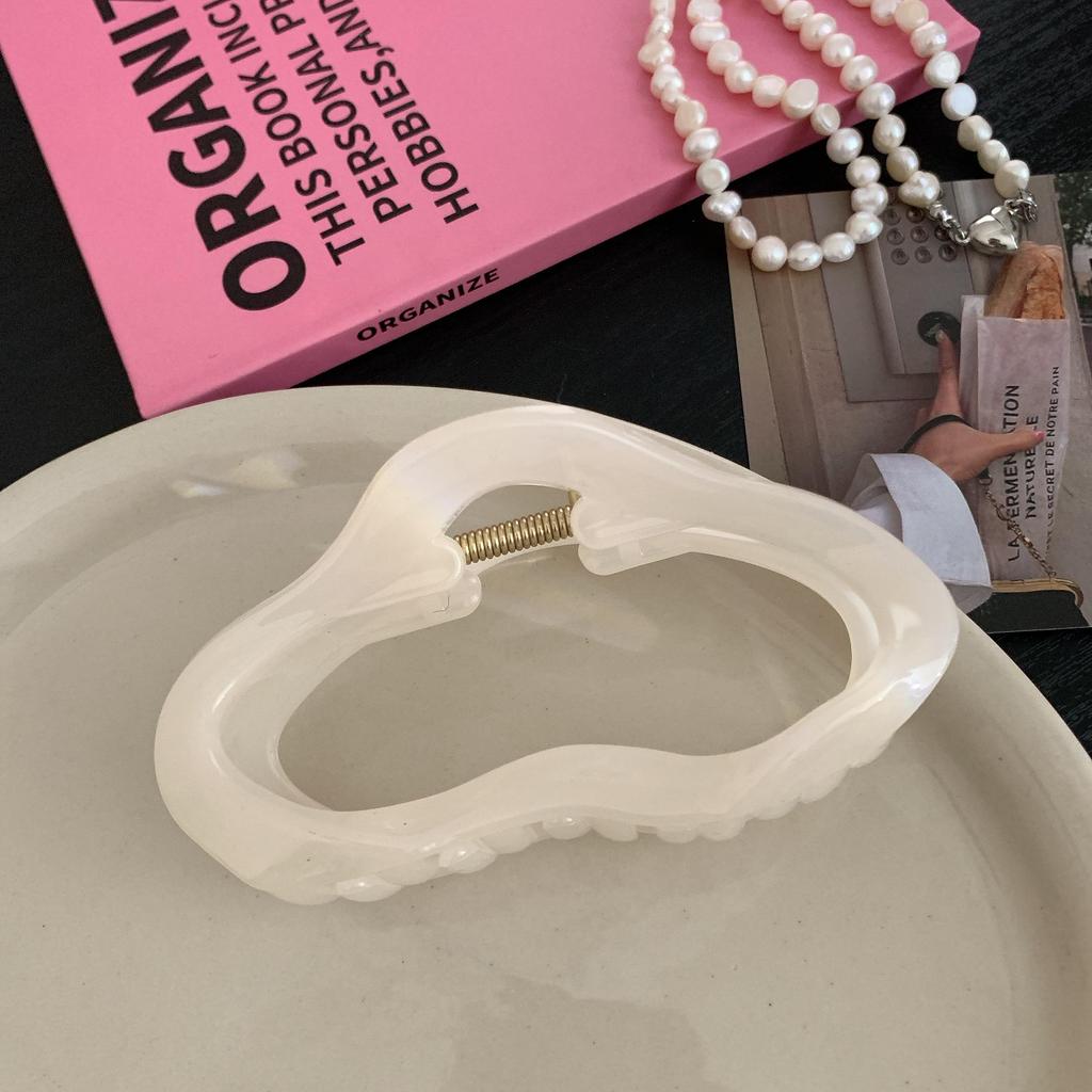 Blue Summer Hair Shark Clip - Simple, Fresh Style Beige Accessory