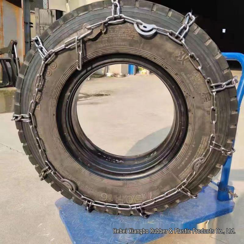 Universal Winter Car Tire Anti-Skid Chains, Full Coverage Manganese Steel for Snow, Thickened and Encrypted for Emergencies