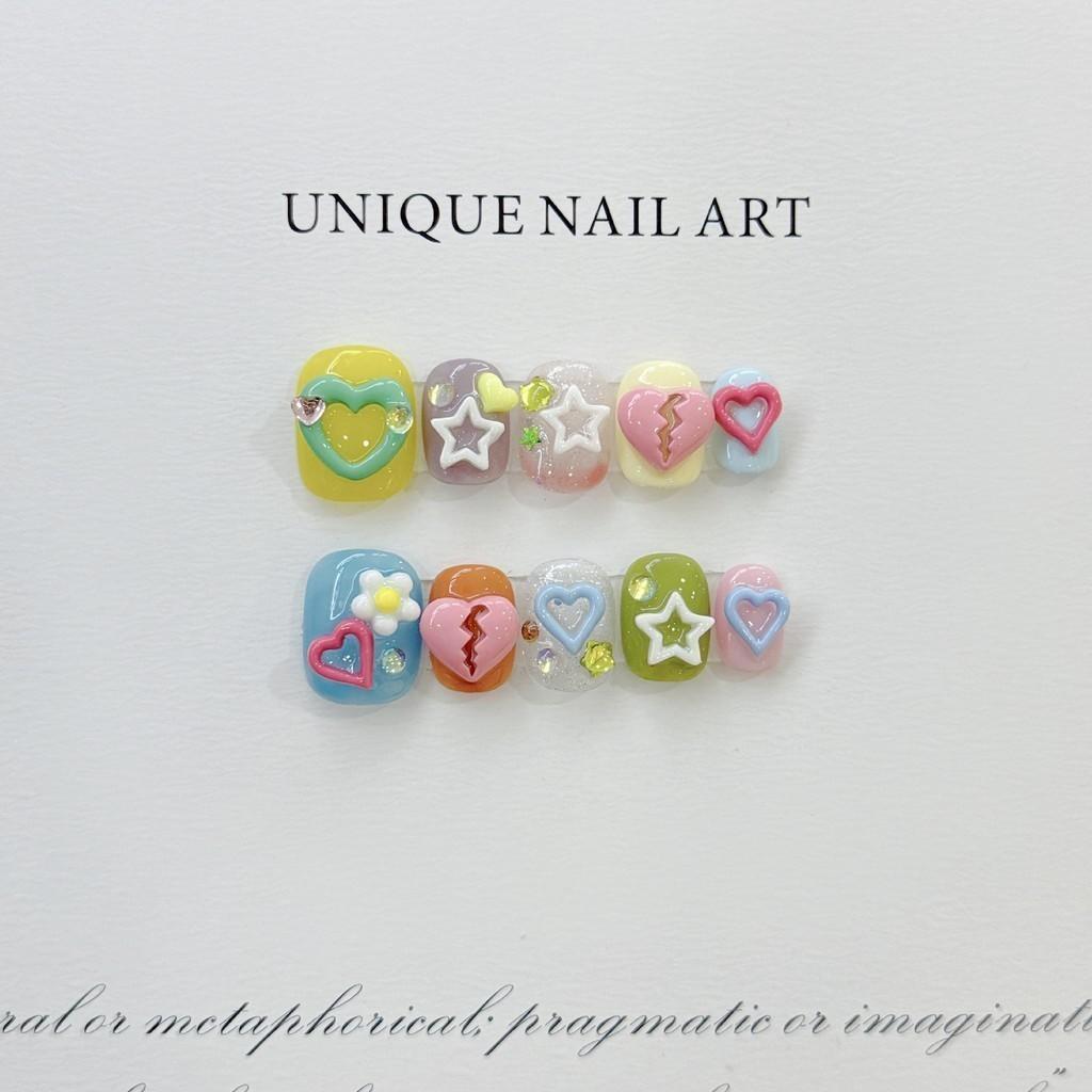 

100% РУЧНАЯ РАБОТА, короткие круглые накладные ногти с клеем, в том же тайском стиле, что и IU, ручная работа со звездами любви, акриловый пресс на искусственных накладных ногтях, многоразовые ногти XS