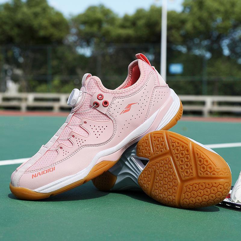 New Badminton Shoes Male and Female Students Breathable Sports Shoes Professional Shock Absorption Volleyball Shoes Tennis Shoes Comprehensive Trainin