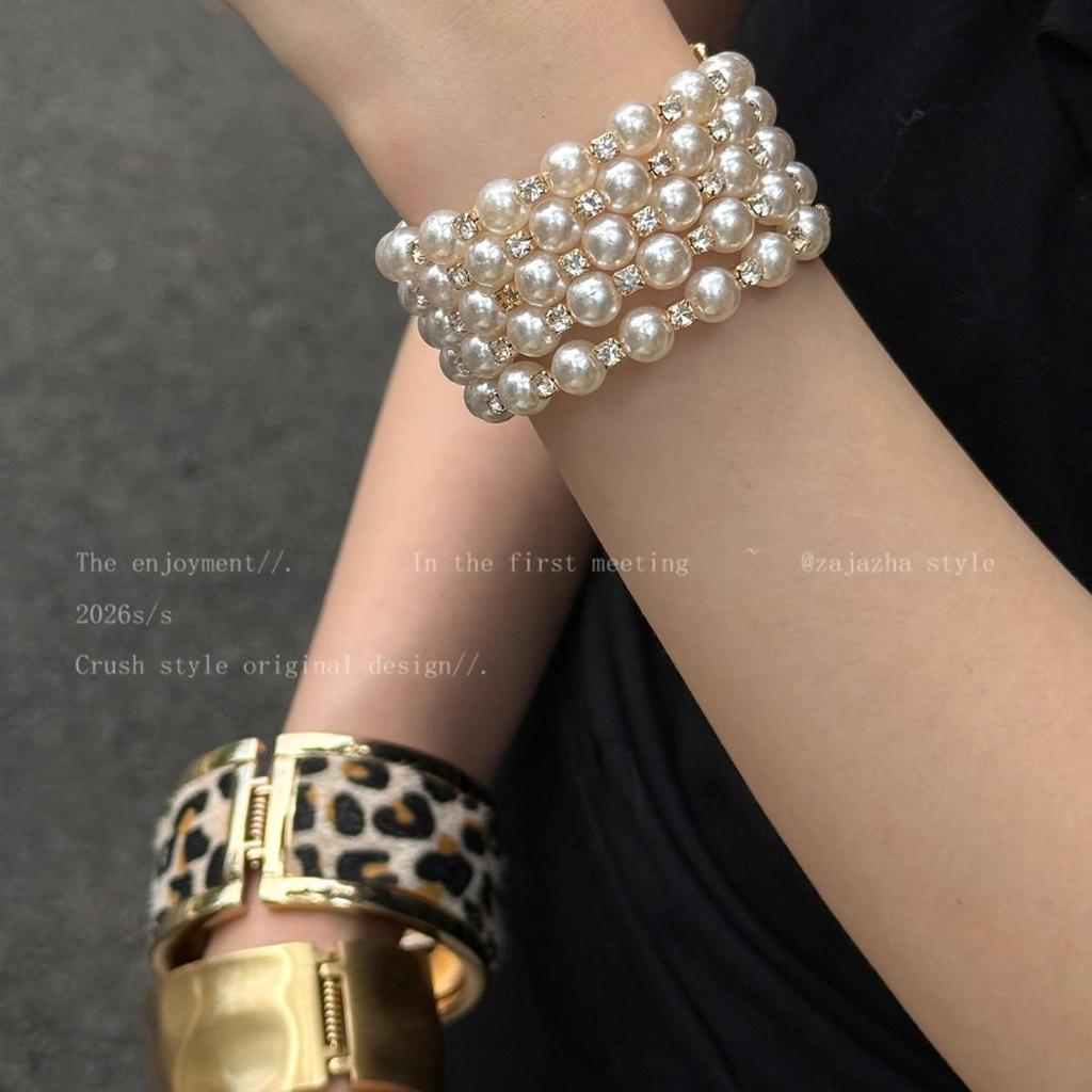 Exaggerated Irregular Metal Open Bangle - European American Fashion Statement, Light Luxury, High-End Bracelet.