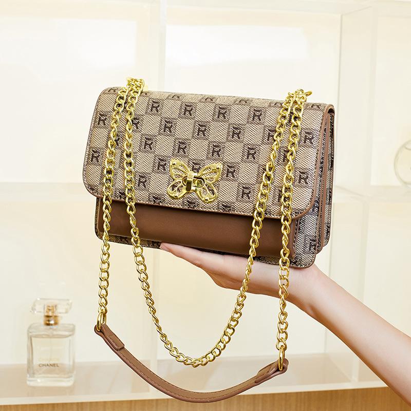 

Light Luxury Retro Printed Small Square Bag Butterfly Lock Can Shoulder Chain Crossbody Bag for Women s Daily Commuting Versatile Style