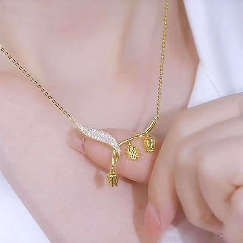Elegant 18K Gold-Plated Lily of the Valley Necklace for Women – High-End Design Fashion Clavicle Chain Pendant