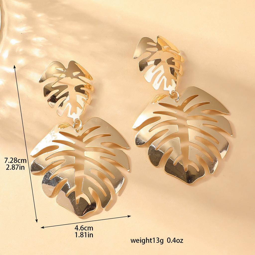 Accessories Circle Hollow Fan Circle Metal Earrings Women'S French Retro Elegant Niche Premium