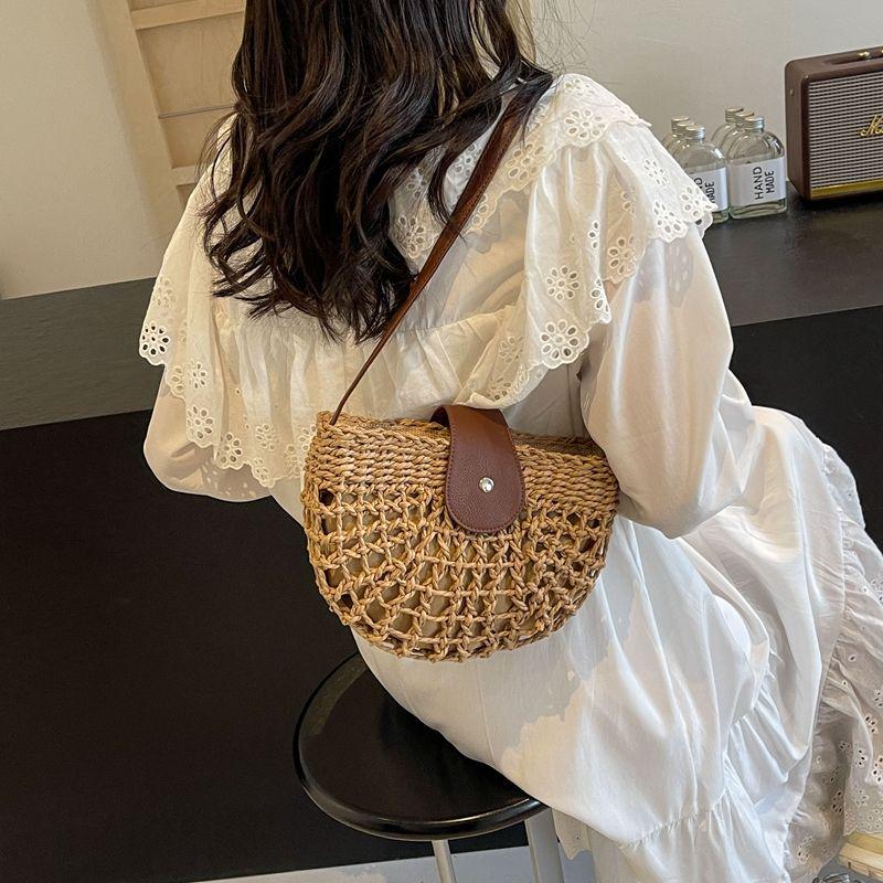 Summer Retro Straw Woven Crossbody Shoulder Bag for Women - Beach Vacation Underarm Saddle Bag