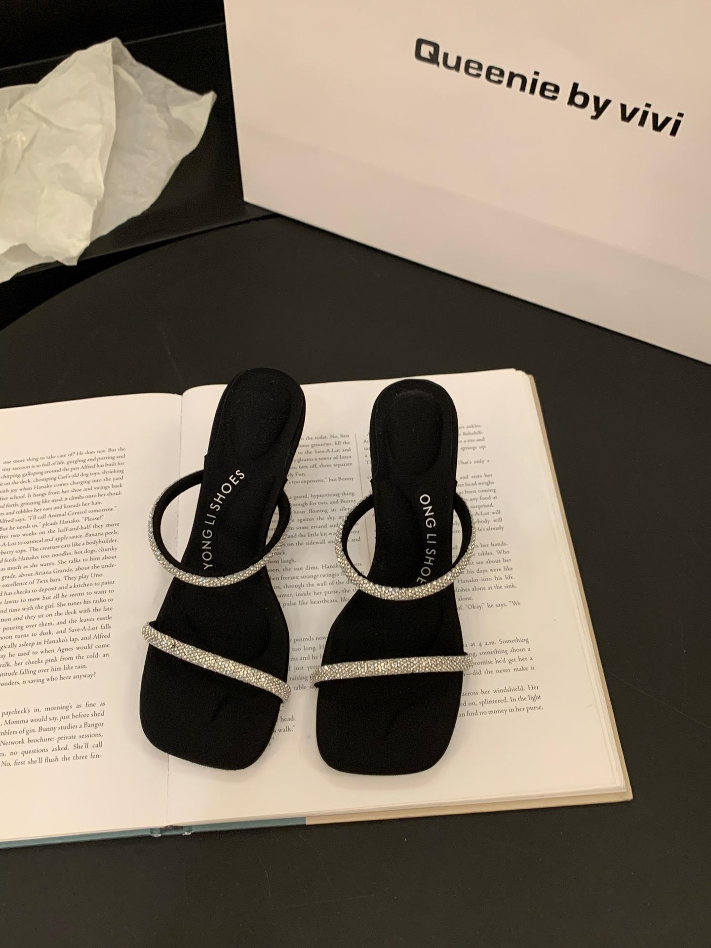 

Нишевые высококлассные прозрачные шлепанцы с ремешком женская обувь носить 2025 лето сандалии со стразами сандалии на высоком каблуке 38