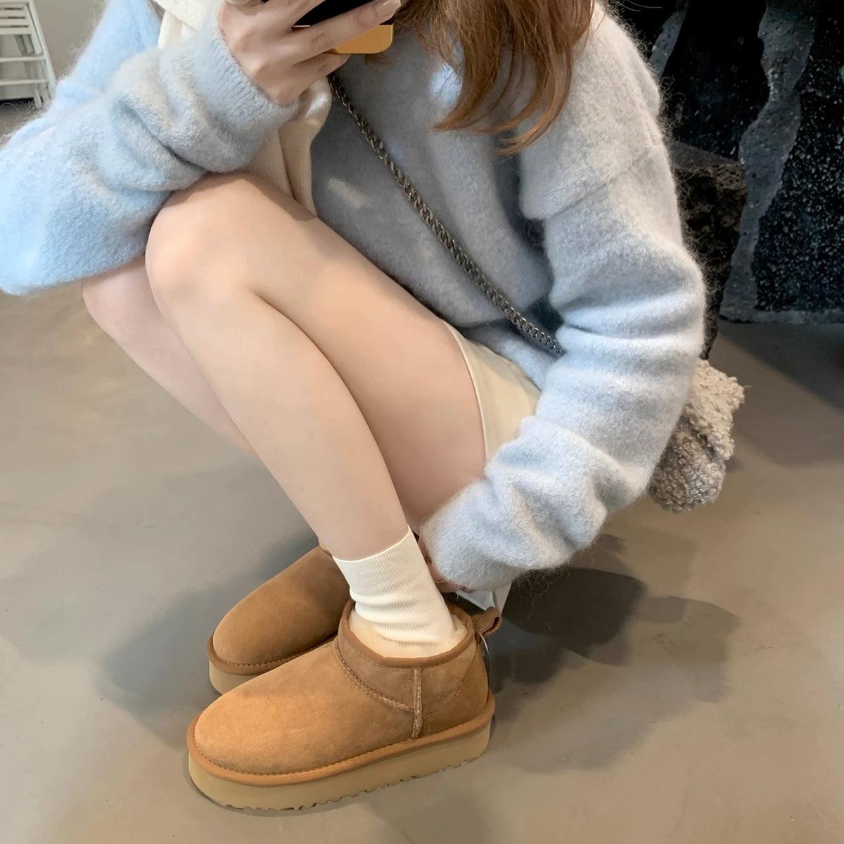 

[Factory Direct Sales] Small thick-soled snow boots for women 2024 autumn and winter new round head short tube thermal cotton shoes for women 35