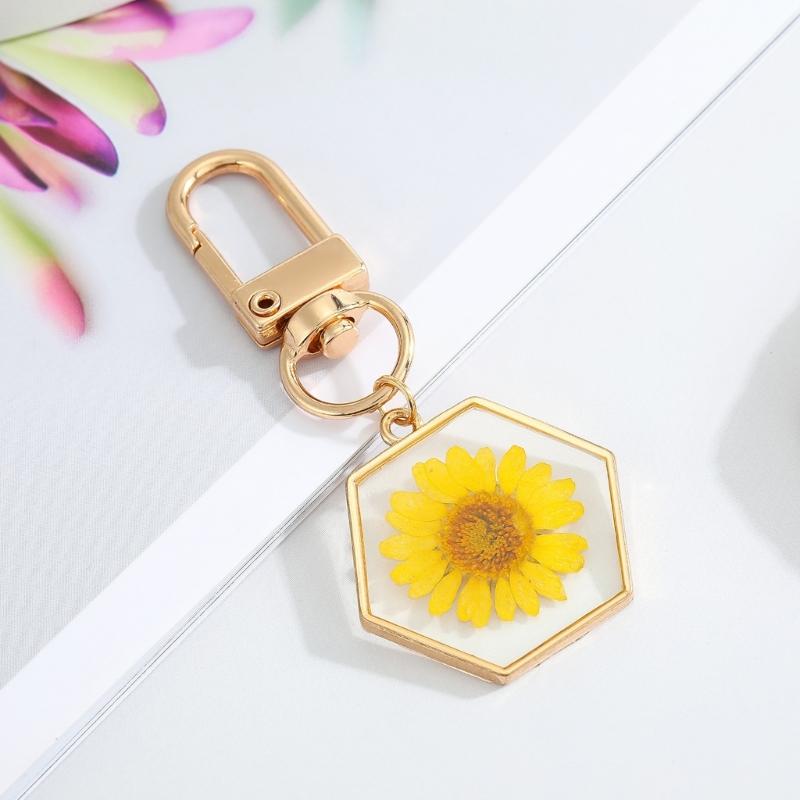 Herz Trockenblume Schlüsselanhänger Schlüsselring Für Freund Geschenk Runder Wassertropfen Gänseblümchen Anhänger Schlüssel-Accessoire Tasche Gepäck Anhänger