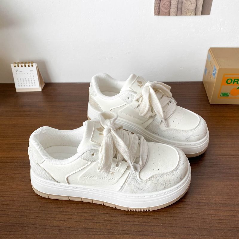 

Платформенные туфли на хлебной подошве женские весенние новые нишевый дизайн чувство оригинальная девушка универсальные белые туфли 40 белый