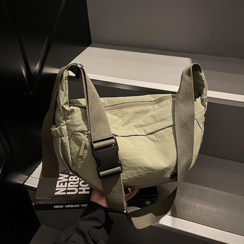 Crossbody Bag Women'S Large-Capacity Shoulder Bag Sports Versatile Dumpling Bag Women'S Leisure Commuter Backpack Men