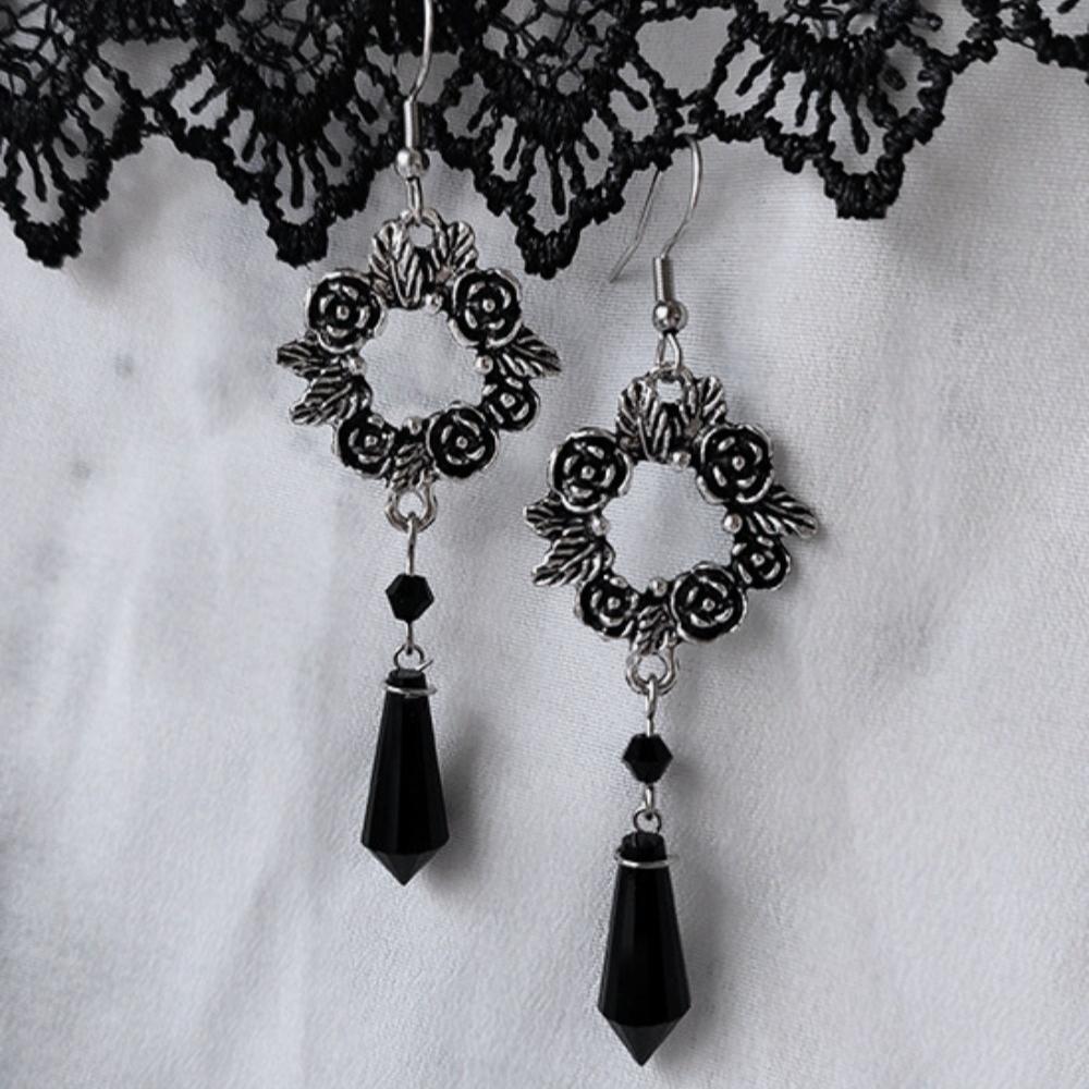 Gothic Victoria Silver Color Rose Garland Teardrop-shaped Black Crystal Pendant Dangle Earrings for Women Temperament Jewelry