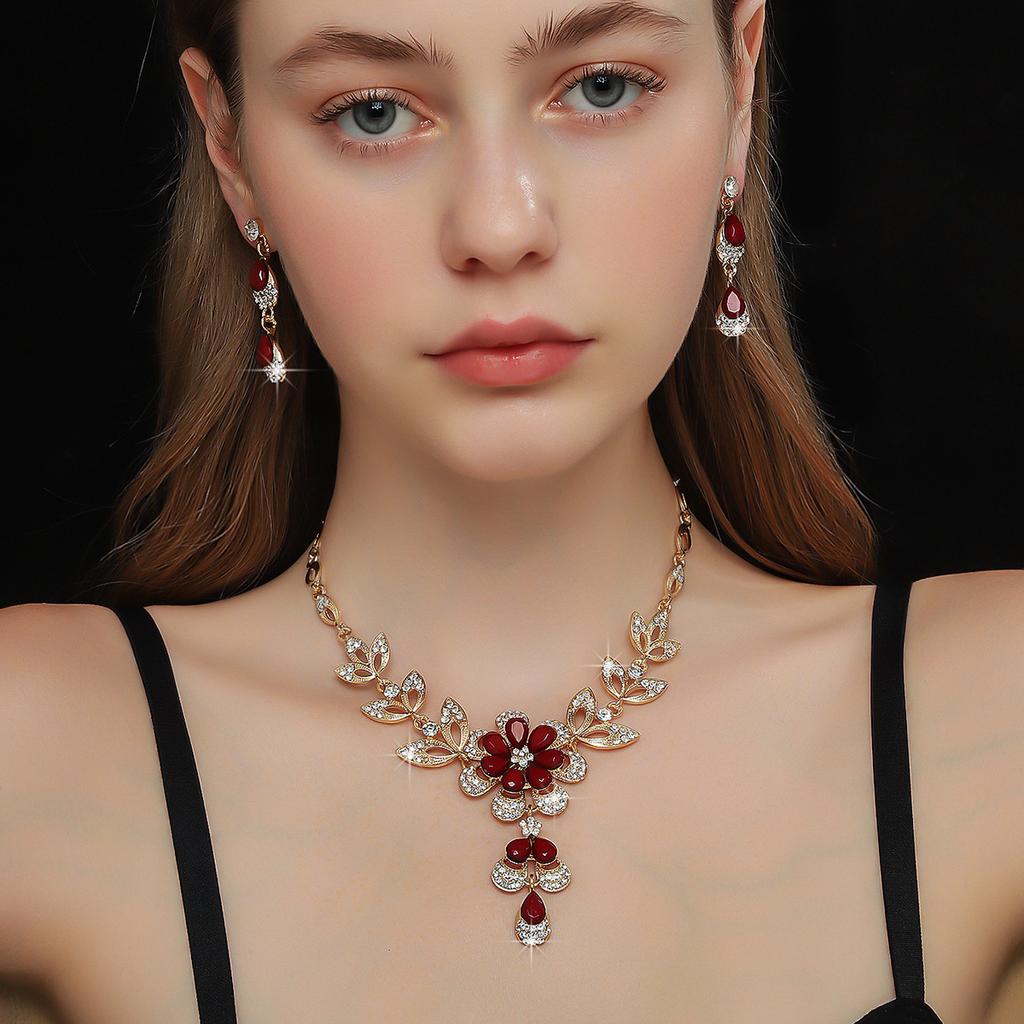 2026 European and American Inlaid Ruby Bridal Jewelry Set Fashionable Versatile Holiday Dating Senior