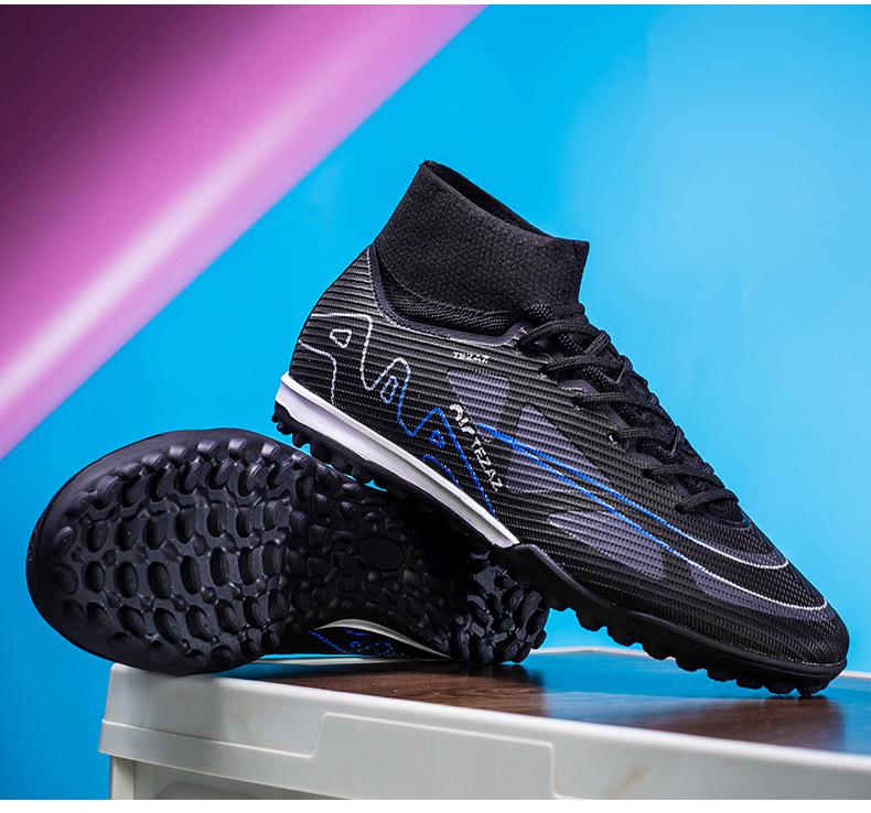 

Outdoor seamless fly-woven football shoes for men s high-top students with broken nails and spikes for grass game training football shoes 45