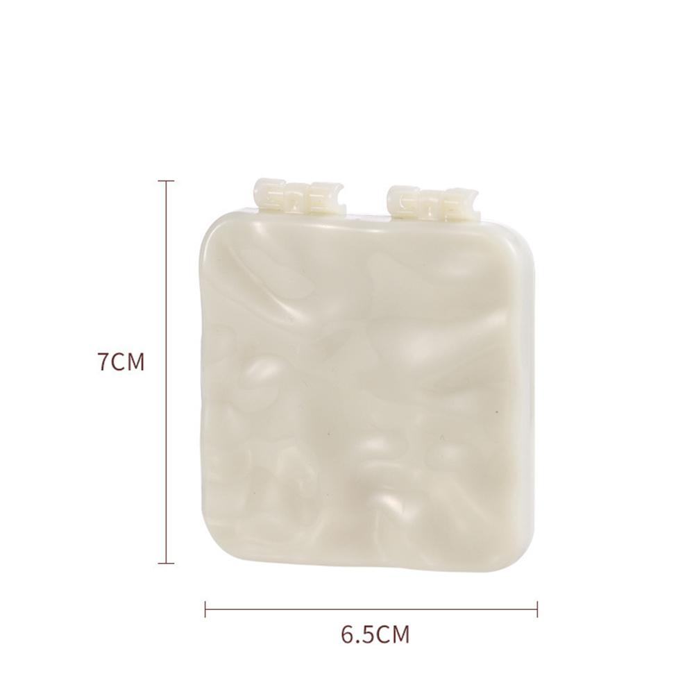Portable Heart-Shaped Folding Makeup Mirror Mini Pocket Travel Mirror with Magnetic Closure Double-Sided Cosmetics Mirrors