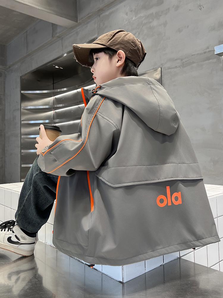 Boys' Trendy Hooded Windbreaker for Medium & Large Children - 2026 Spring/Autumn Fashion Jacket