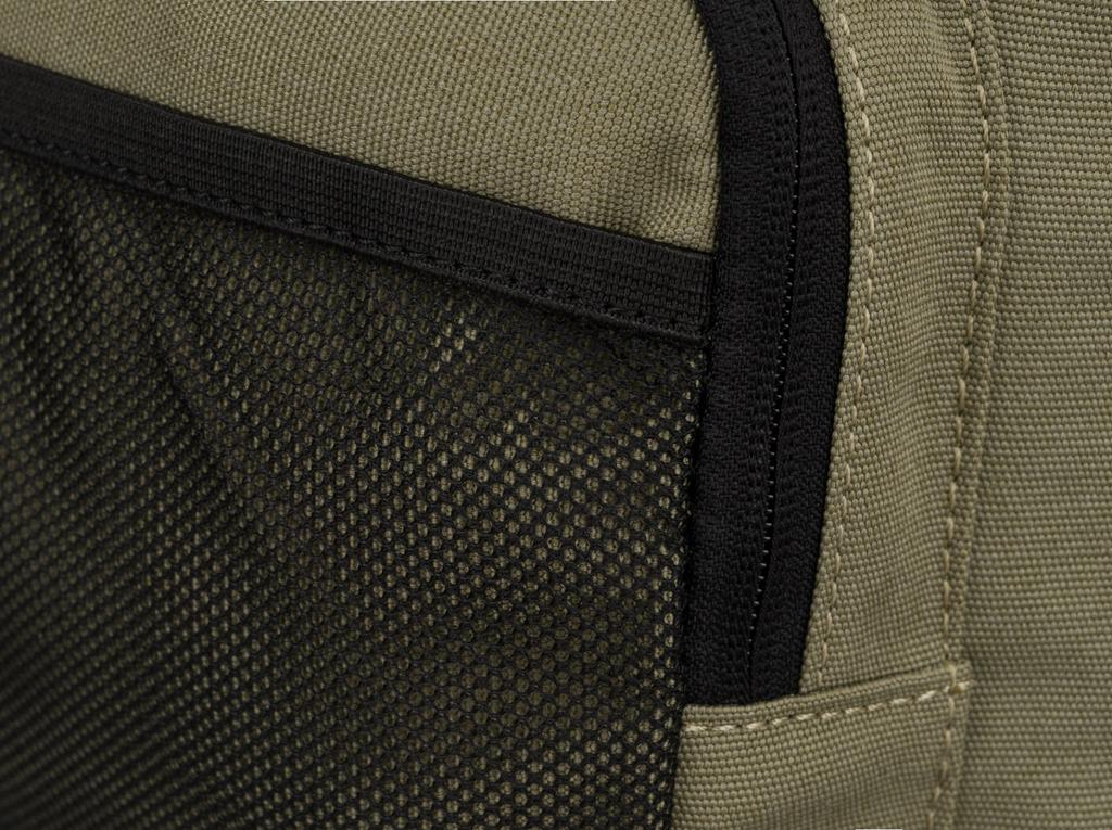 A spacious travel backpack made of waterproof polyester - Himawari