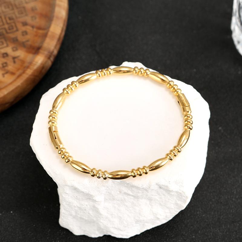 Luxury Titanium Steel Starry Bracelet Women Tarnish Free Electroplated Stainless Steel Bangle INS Fashion Jewelry