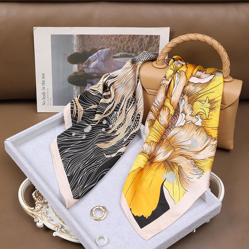 70*70 Dark Green Horse Print Square Scarf Vintage Cartoon Imitation Silk Neck Scarf Bandana Classic Head Wrap Hair Accessories