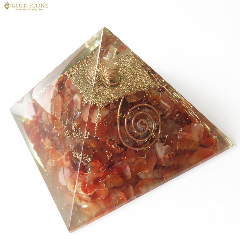 [GOLD STONE] Natural Orgonite Pyramid with Single Quartz Crystal, Spiritual Goods, Approximately 65-70mm Wide, Carnelian