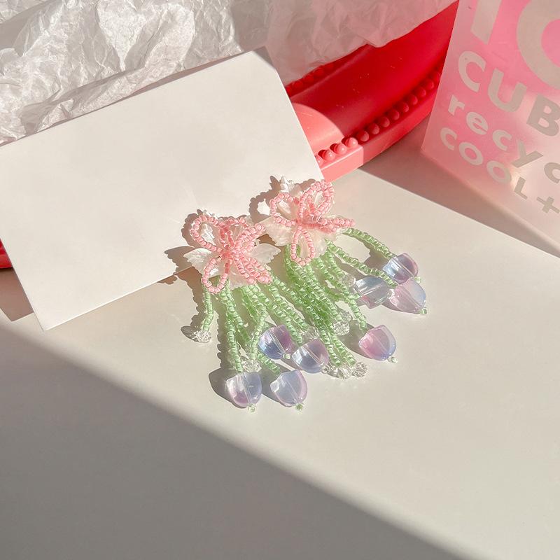 

Ян Ми серьги-пусеты с бахромой из хрустальных цветов из бисера, милые маленькие свежие серьги, женские модные темпераментные серьги