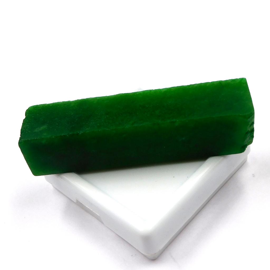 Natural Green Emerald Loose Gemstone Brilliant 125.85 Ct Rough Uncut for Gemstone Collections