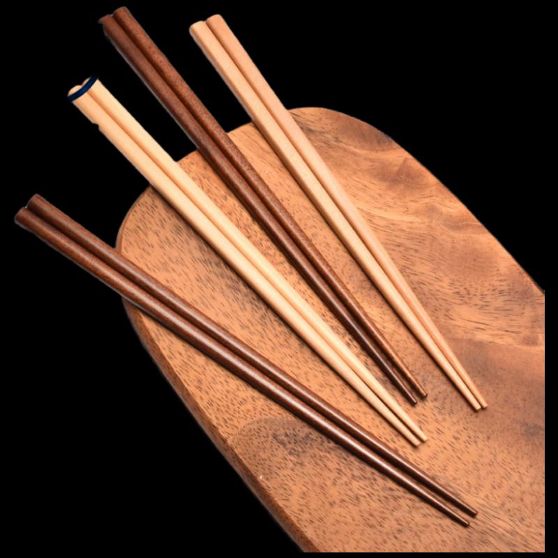 Holzstäbchen im japanischen Stil
