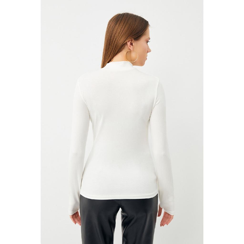 Schwarzer Damen-Body mit Fingerdetail