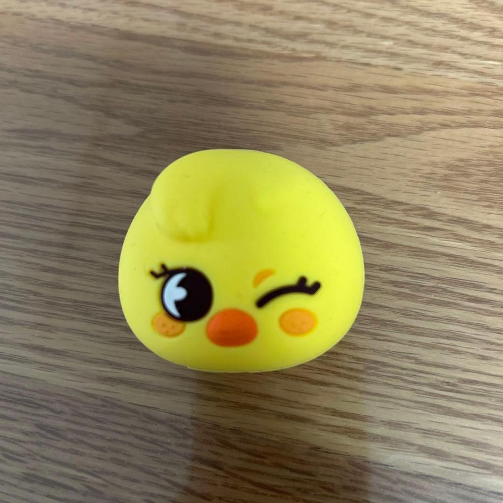 [USED] Skzoo Tamagotchi Pogari Straykids Sukiz Felix