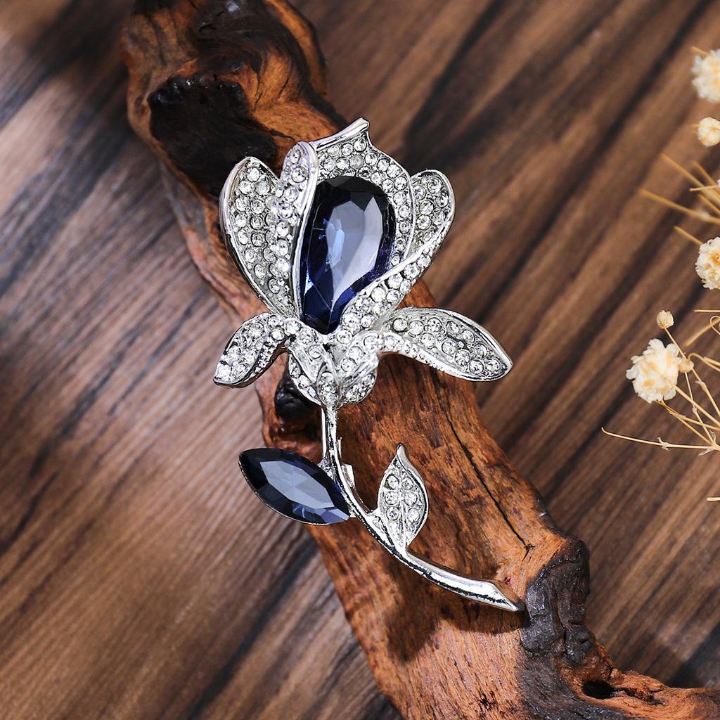 Luxurious Full Rhinestones Tulip Brooch Women's Elegant Crystal Floral Design Unique Pin Jewelry Accessory