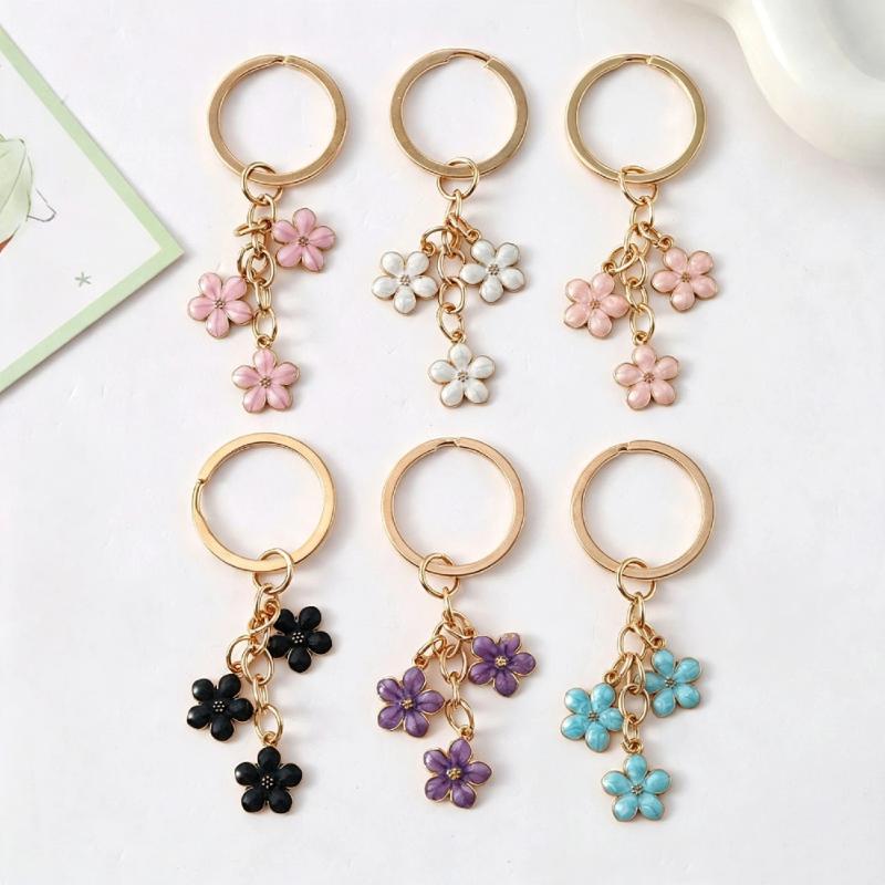 Lovely Cherry Blossom Keychain Three Flower Pendant Key Ring Fashion Bag Accessory for Girls Birthday Gift School Bag Decor