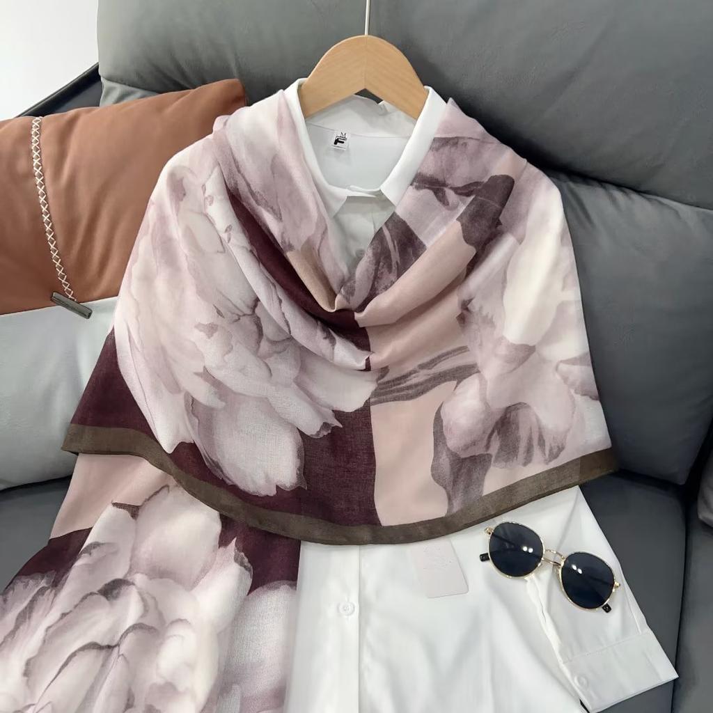 Geometric Chic Satin Scarf - Large, Luxurious Color Block Design - Imitated Silk, Windproof, Versatile Head Wrap & Beach Accessory for Travel Styling