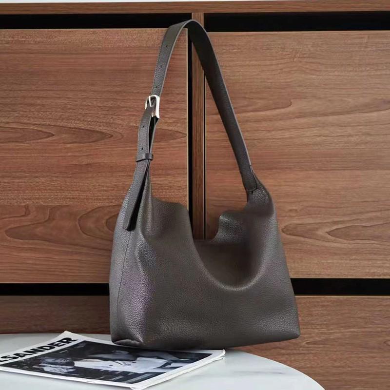 

2025 New Arrival Minimalist Style Hobo Bag Cowhide Soft Leather Single Compartment With Bottom Rivets Handheld Tote Bag 22x23x13cm кофейный