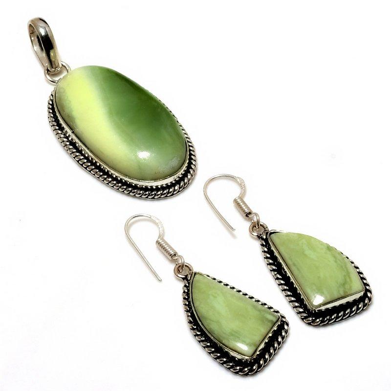 

Швейцарский зеленый опал, драгоценный камень, подарочный набор серег с подвеской, 1,51–2,08 дюйма