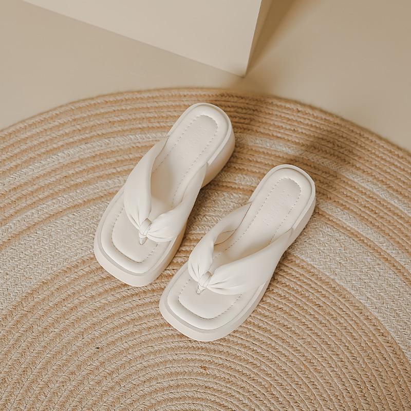 Thick-soled French fairy wind toe flip-flops shoes for women to wear summer new square head slope heel beach cool slippers