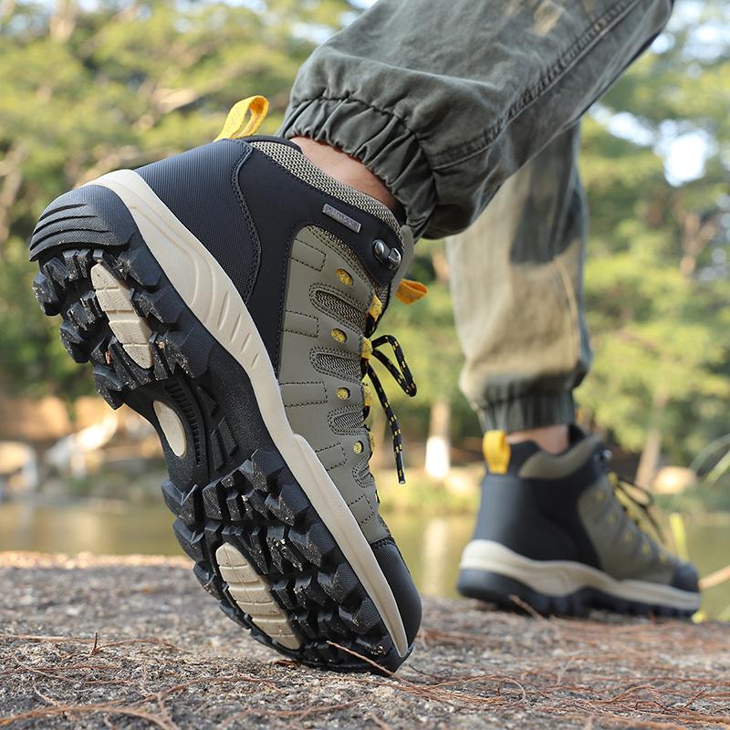 Spring New Outdoor Men'S Mid Top Anti Slip Mountaineering Shoes For Off Road Sports Comfortable Multi Functional Sports Shoes